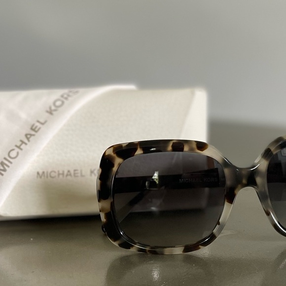 Michael Kors Women Sunglasses - Picture 2 of 5